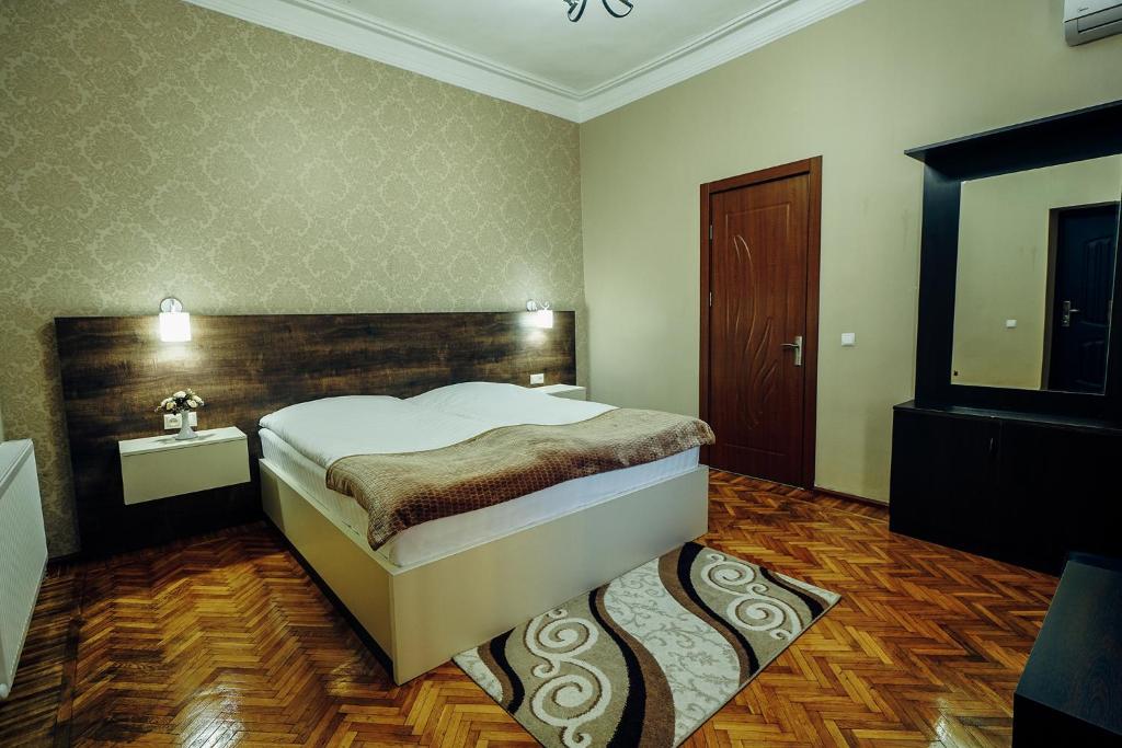Hotel Eurica room 2